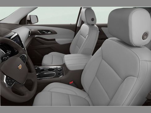 Used 2019 Chevrolet Traverse Premier w/ Driver Confidence II Package FWD image 41