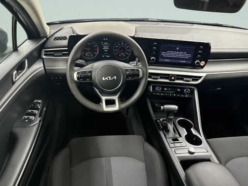Used 2023 Kia K5 LXS image 10