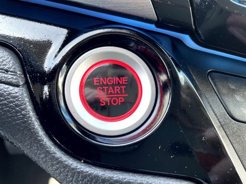 Used 2024 Honda Odyssey Touring image 17