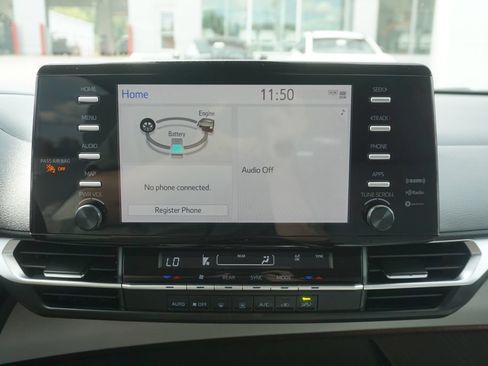 Certified 2021 Toyota Sienna LE FWD image 10