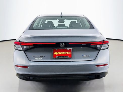Used 2025 Honda Accord Touring image 6