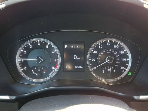 Used 2020 Hyundai Santa Fe SE image 19