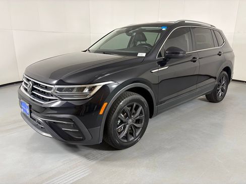 Used 2024 Volkswagen Tiguan SE FWD image 5