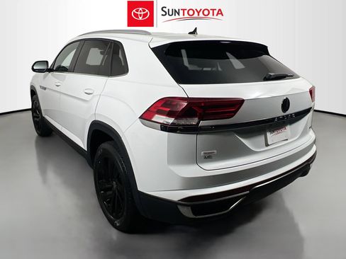 Used 2022 Volkswagen Atlas Cross Sport SE image 6