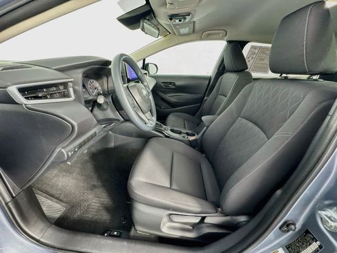 Used 2024 Toyota Corolla LE FWD image 12