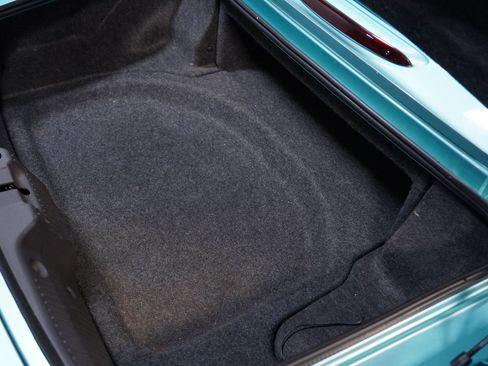 Used 2002 Ford Thunderbird image 40