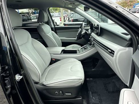 Used 2025 Hyundai Palisade SEL FWD image 29