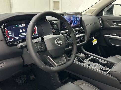 New 2026 Nissan Pathfinder SL w/ SL Premium Package image 19