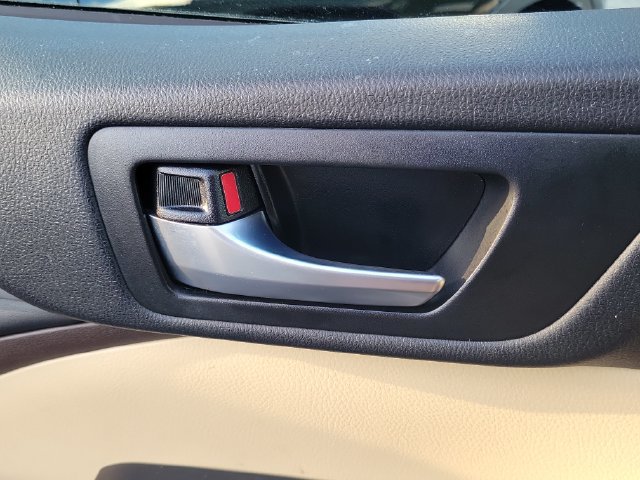 Used 2018 Toyota Highlander XLE FWD image 15
