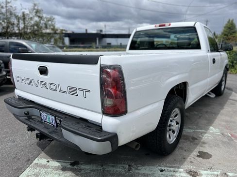 Used 2005 Chevrolet Silverado 1500 W/T RWD image 5