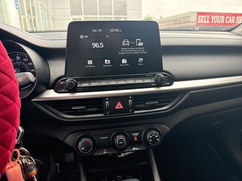 Used 2021 Kia Forte LXS FWD image 6