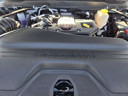 New 2026 RAM 5500 Tradesman w/ Chrome Appearance Group AWD/4WD image 27