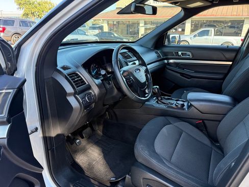 Used 2019 Ford Explorer XLT w/ Equipment Group 201A image 14