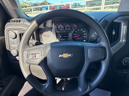 Used 2022 Chevrolet Silverado 1500 Custom image 20