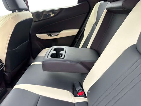 Used 2023 Lexus NX 350 AWD image 14