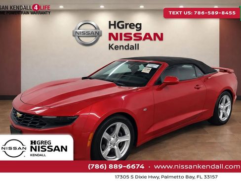 Used 2020 Chevrolet Camaro LT RWD image 1