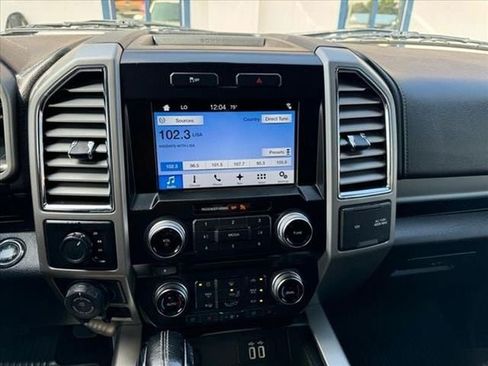 Used 2016 Ford F150 Lariat w/ Equipment Group 502A Luxury AWD/4WD image 13