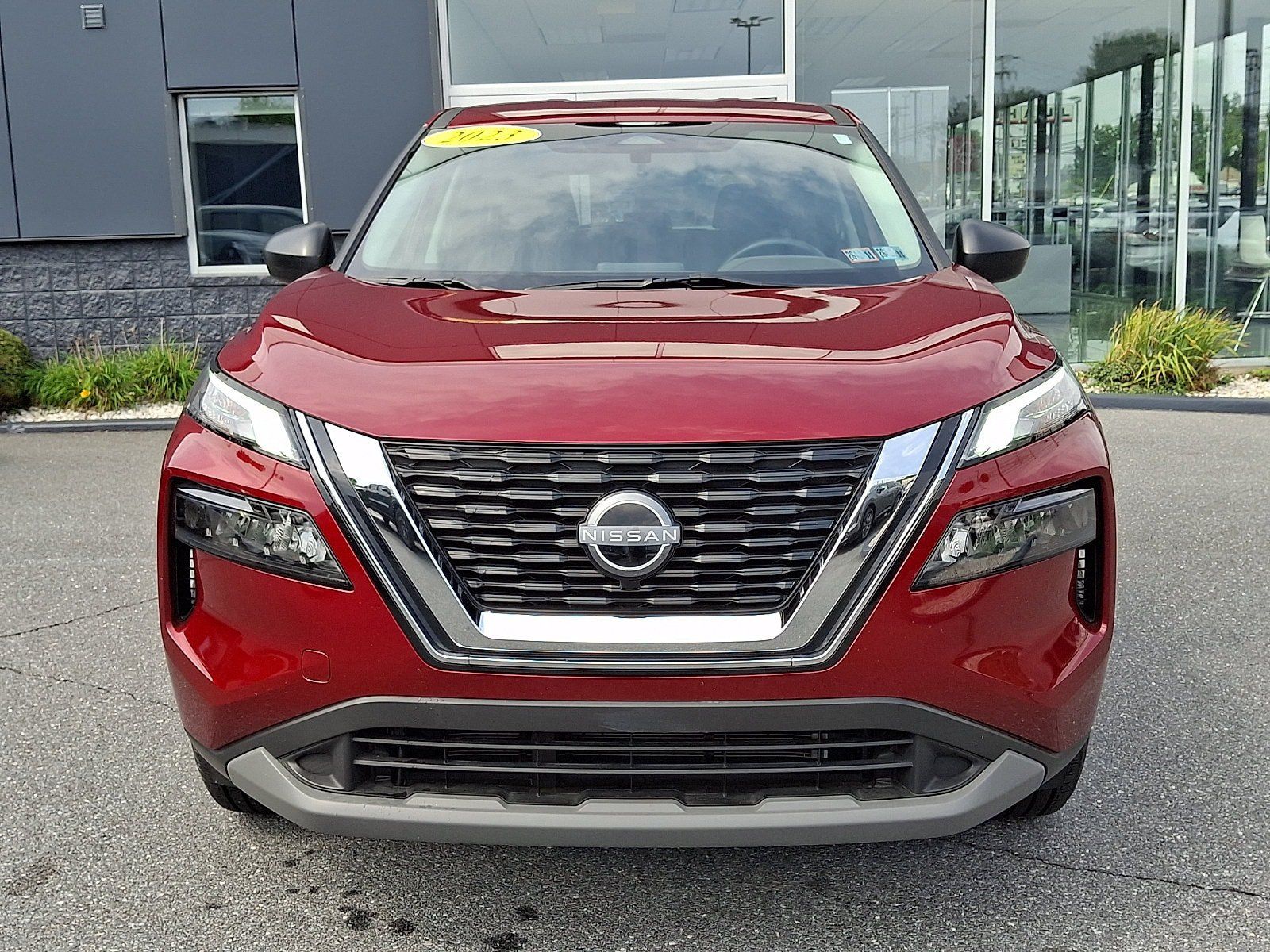 Certified 2023 Nissan Rogue S AWD/4WD image 2