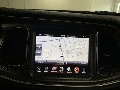 Used 2016 Dodge Challenger SRT Hellcat image 38