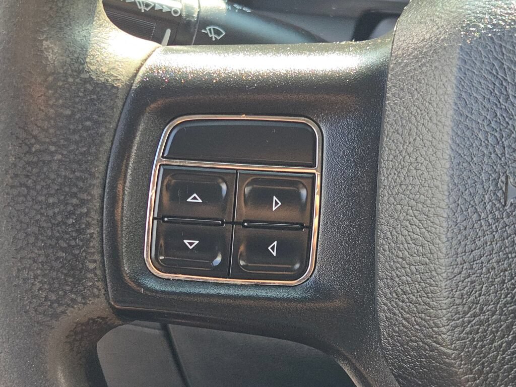 Certified 2018 RAM 1500 Express AWD/4WD image 30