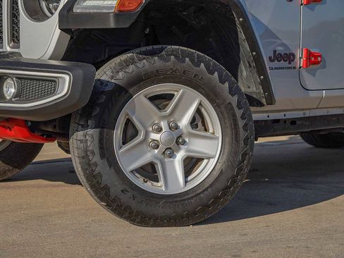 Used 2023 Jeep Gladiator Rubicon w/ LED Lighting Group image 2