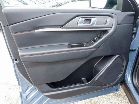 New 2026 Ford Explorer ST-Line w/ ST-Line Street Pack image 18
