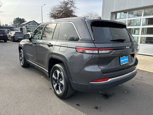 Used 2024 Jeep Grand Cherokee Limited 4xe image 3