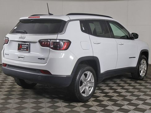 Used 2022 Jeep Compass Latitude AWD/4WD image 8