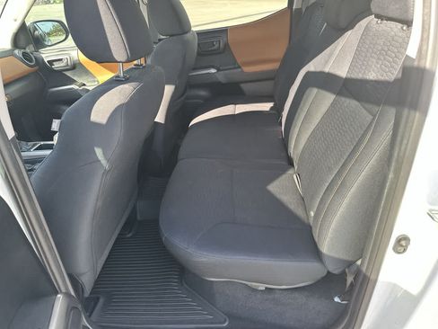 Used 2019 Toyota Tacoma SR5 RWD image 20