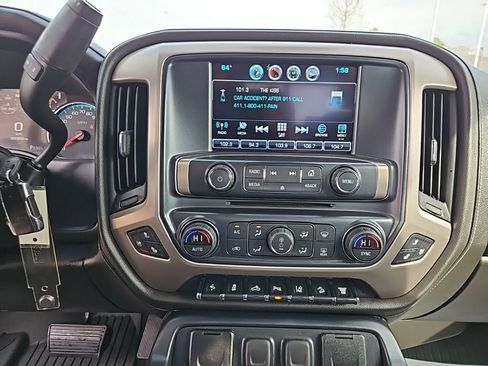 Used 2018 GMC Sierra 2500 Denali w/ Duramax Plus Package image 26
