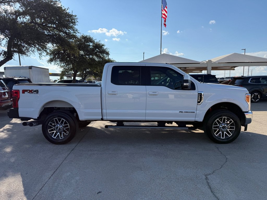 Used 2017 Ford F250 Lariat w/ Lariat Value Package AWD/4WD image 8