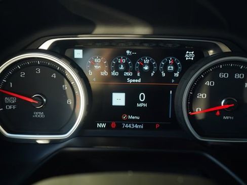 Used 2021 Chevrolet Tahoe Premier w/ Premium Package image 34