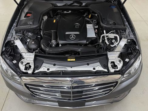 Used 2018 Mercedes-Benz E 300 4MATIC image 7
