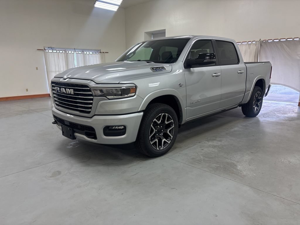 New 2026 RAM 1500 Laramie w/ Laramie Preferred Package AWD/4WD image 4