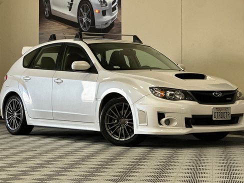 Used 2011 Subaru Impreza WRX Premium image 2