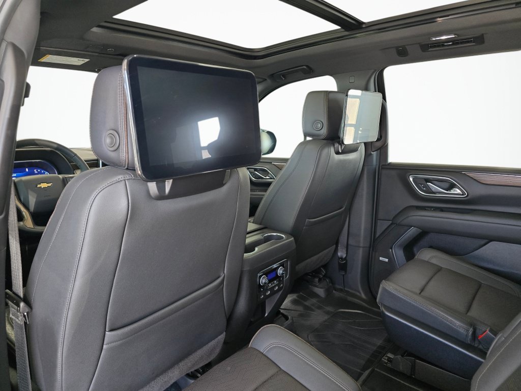 Used 2024 Chevrolet Tahoe High Country AWD/4WD image 36
