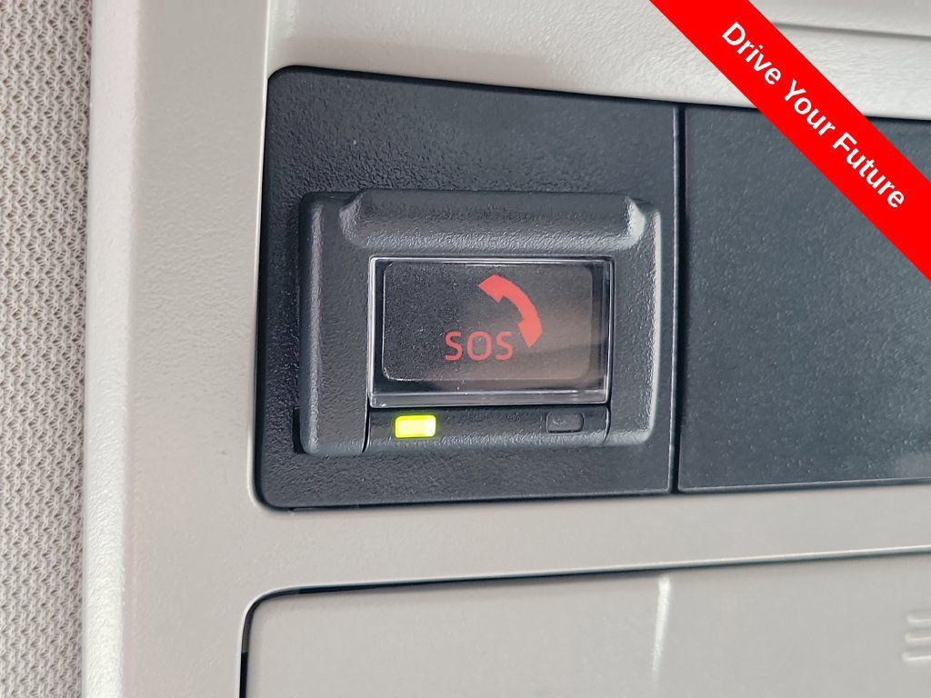 Used 2020 Toyota Tacoma SR5 RWD image 18