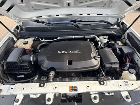 Used 2019 Chevrolet Colorado W/T AWD/4WD image 21