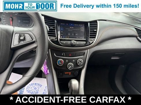 Used 2022 Chevrolet Trax LT AWD/4WD image 29