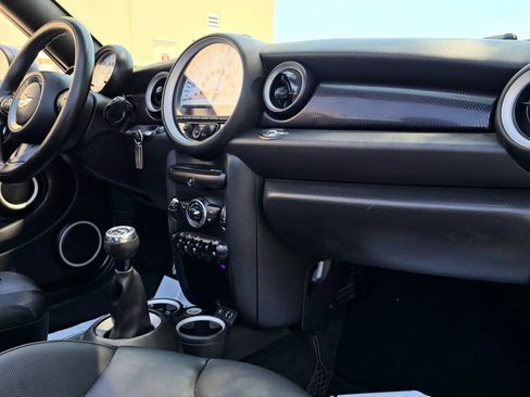 Used 2013 MINI Cooper Roadster S FWD image 29