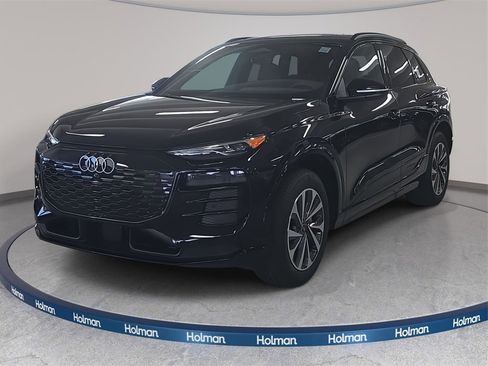 New 2025 Audi Q6 e-tron Premium image 1