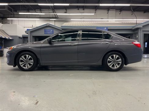 Used 2015 Honda Accord LX image 4