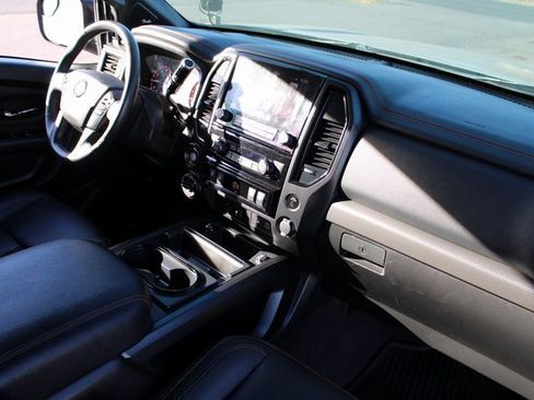 Used 2021 Nissan Titan PRO-4X w/ Pro-4x Convenience Package image 20