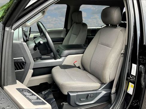 Used 2020 Ford F150 XLT w/ Equipment Group 302A Luxury AWD/4WD image 24