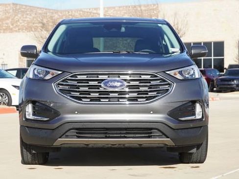 Used 2024 Ford Edge Titanium image 2
