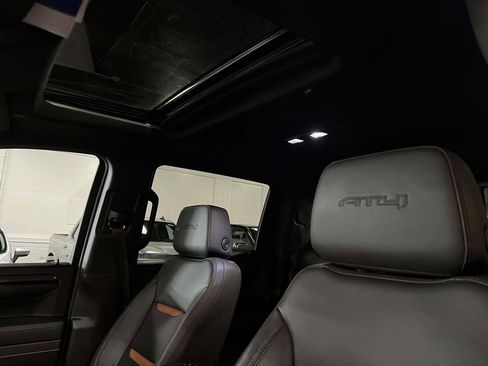 Used 2023 GMC Sierra 1500 AT4 w/ AT4 Preferred Package AWD/4WD image 16