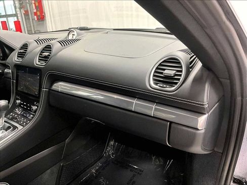 Used 2024 Porsche 718 Cayman image 25