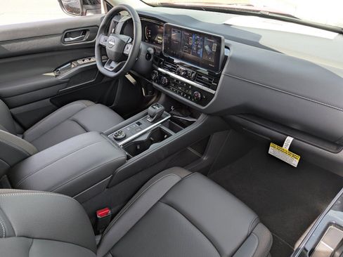 New 2026 Nissan Pathfinder SL image 26