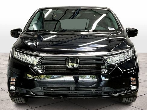 Used 2023 Honda Odyssey Touring image 3