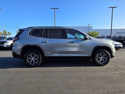 Used 2024 GMC Acadia AT4 w/ Luxury Package AWD/4WD image 7
